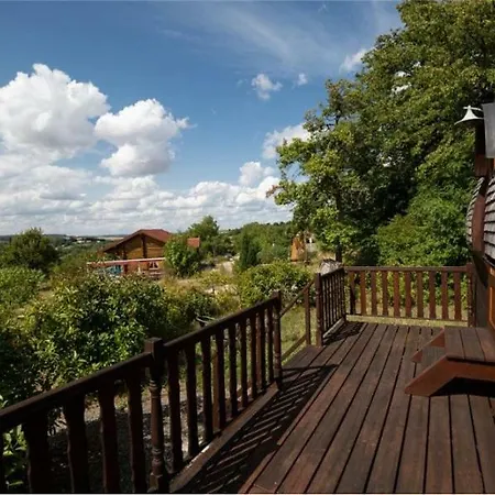 Le Du Chemin Et Sa Roulotte *