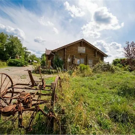 Le Du Chemin Et Sa Roulotte Holiday home