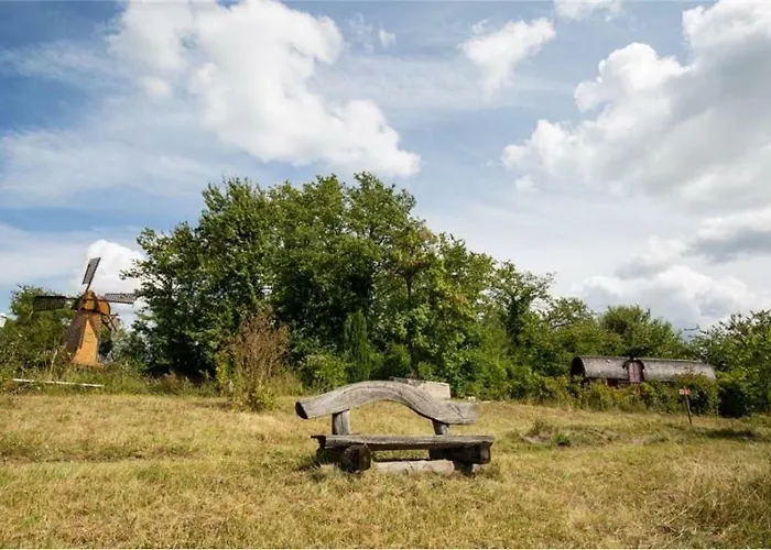Holiday home Le Du Chemin Et Sa Roulotte *