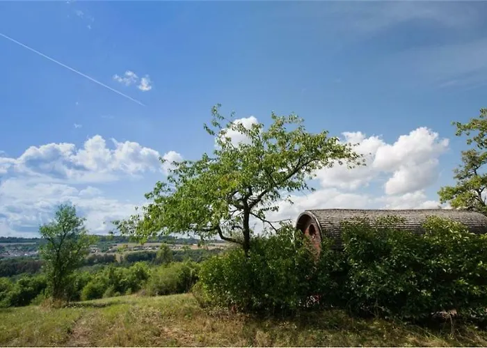 Le Du Chemin Et Sa Roulotte Holiday home *
